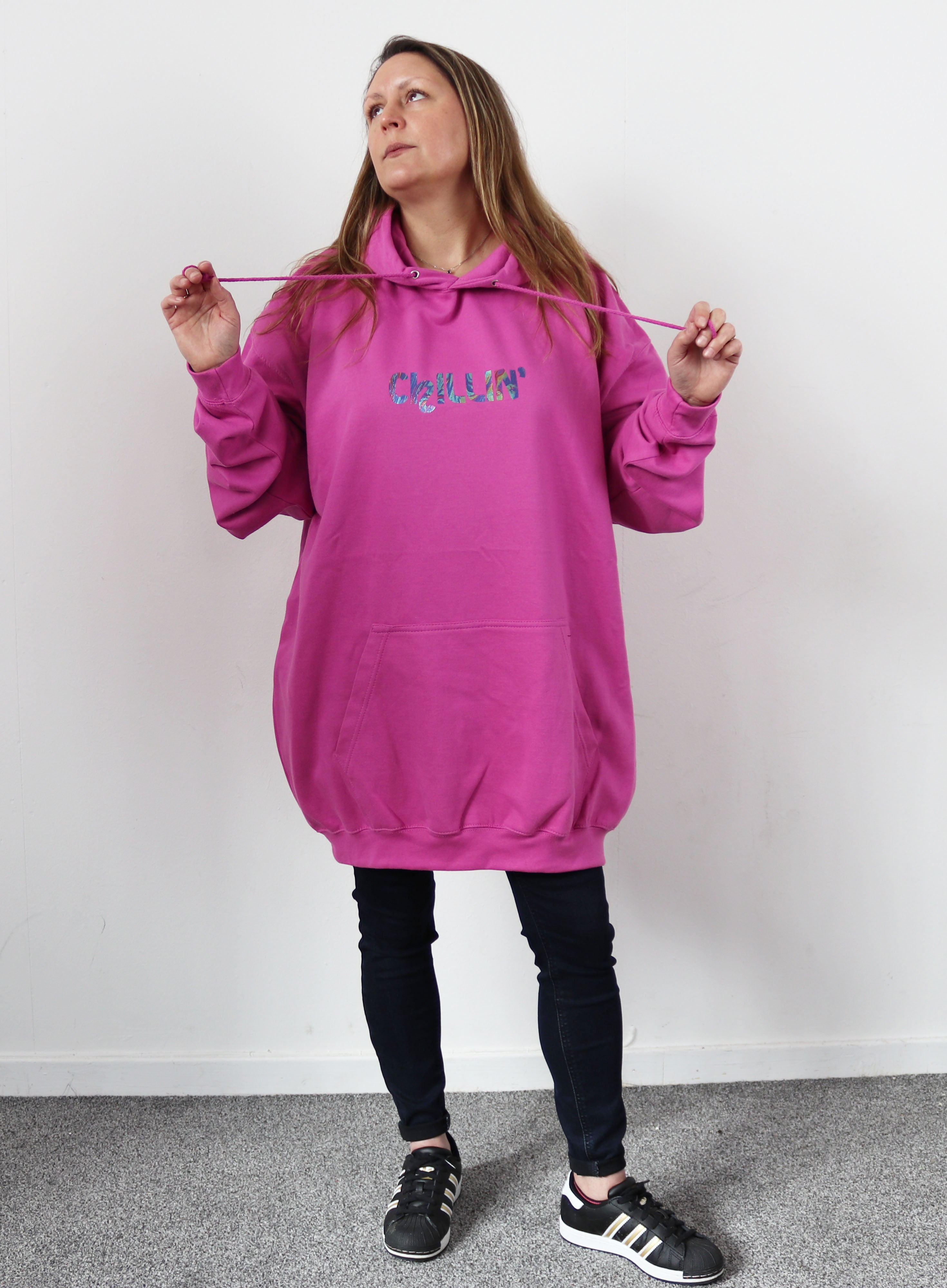 Chillin' - Oversized Comfy Original Hoody - Limited Edition